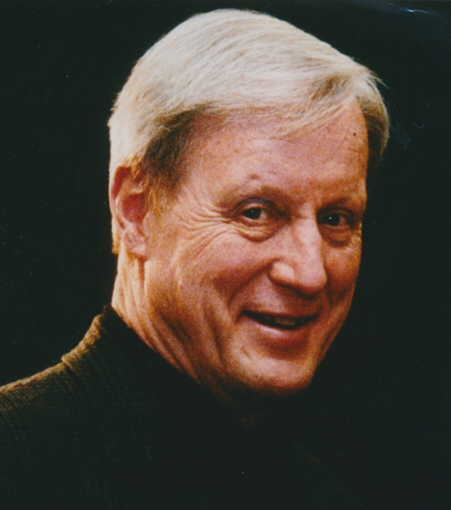 Photo of Hedrick Smith